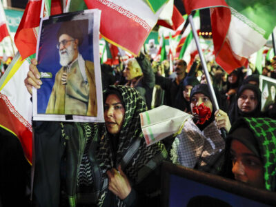 ورود موشک به تجمع مردمی اهواز