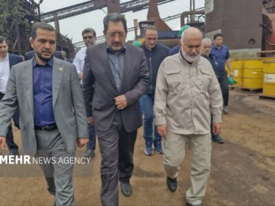 وزیر صمت از ۲ شرکت فولادی در اهواز دیدن کرد