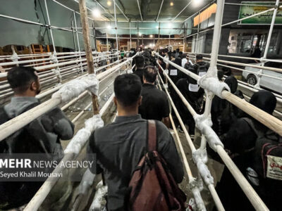 پایانه مرزی شلمچه به رغم بمباران دشمن به خدمات‌رسانی ادامه می‌دهد