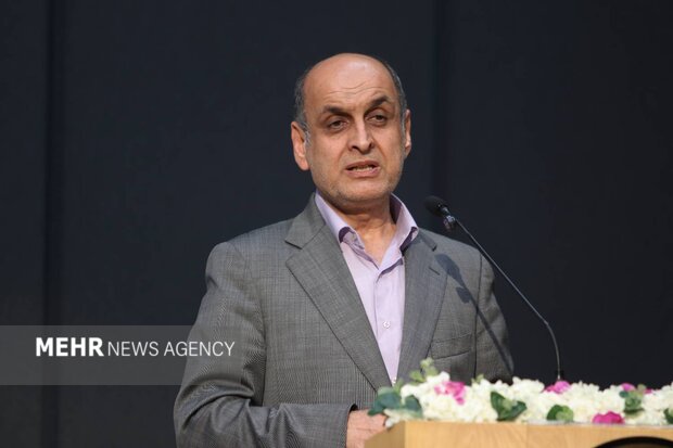 استاندار گیلان: راز ماندگاری «بهمن صالح‌نیا» معلمی و اخلاق بود