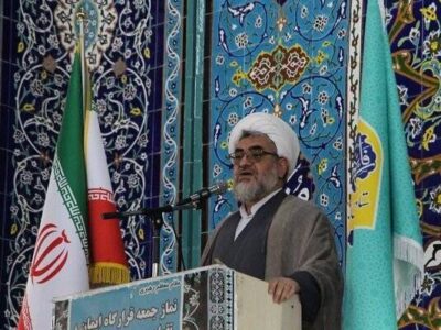 امام جمعه الوند: دشمن در باتلاق فرسایش و تضادهای داخلی گرفتار شده است