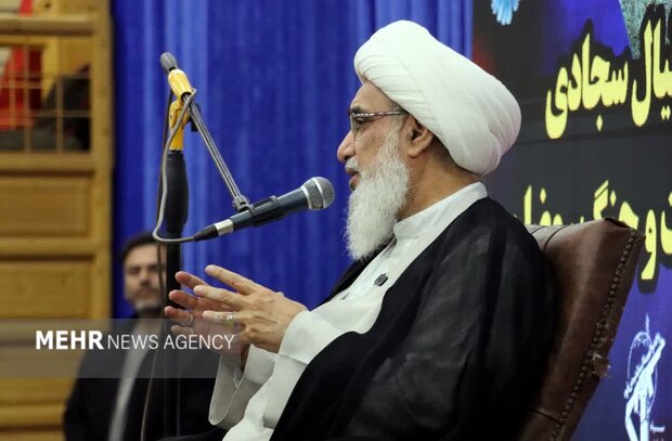 امام جمعه بوشهر: شهرستان دشتی پیشینه علمی و دینی بزرگی دارد