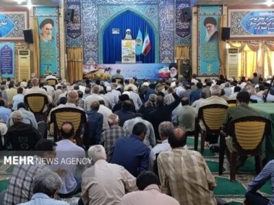 امام جمعه بوشهر: مشکلات آب شرب استان در تابستان به حداقل برسد