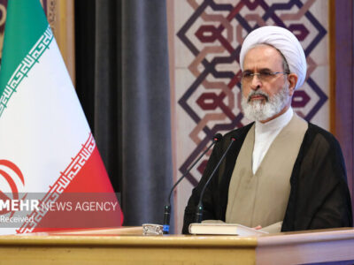 امام جمعه قم: دشمنان در تحلیل جایگاه ایران دچار خطای راهبردی شدند