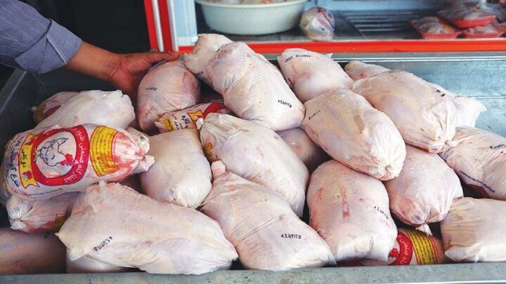 بازار عرضه گوشت مرغ بروجرد در ثبات نسبی است