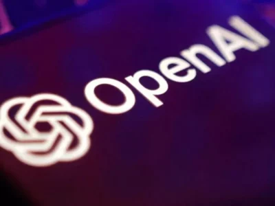 بلومبرگ: OpenAI احتمالاً به‌خاطر ادغام ناموفق ChatGPT و Apple Intelligence از اپل شکایت می‌کند
