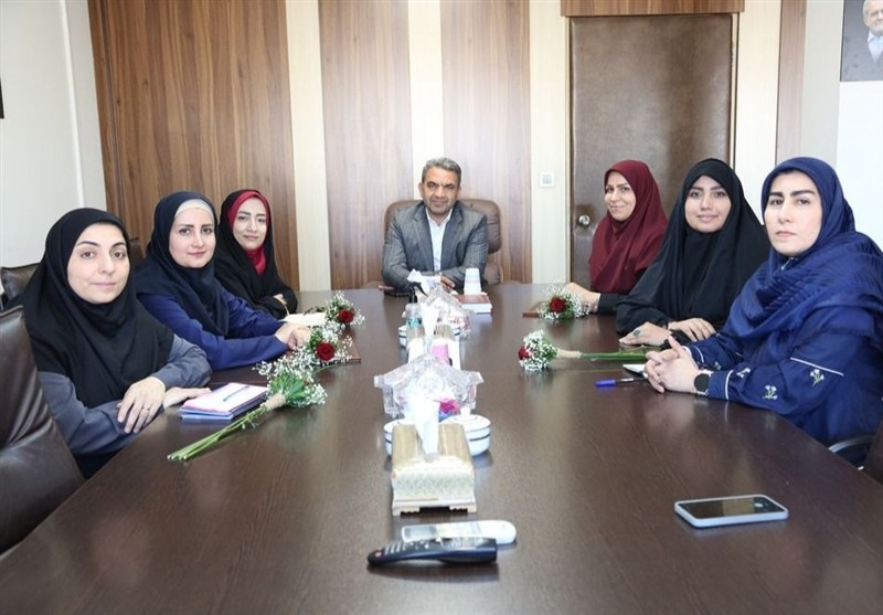 بهرهگیری از معلمان نمونه در تصمیمسازی مدارس غیردولتی