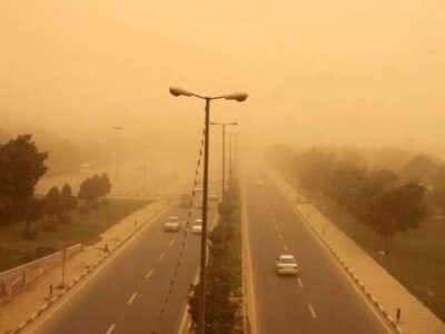 تأخیر یک ساعته در آغاز فعالیت ادارات ایلام به دلیل گرد و خاک