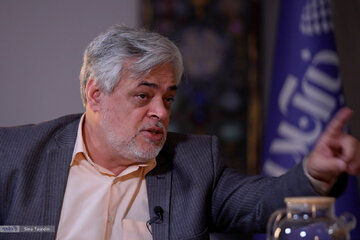 توییت محمد مهاجری درباره مخالفان بازگشایی اینترنت / کدام مسئولان رأی به مسدود ماندن اینترنت دادند؟