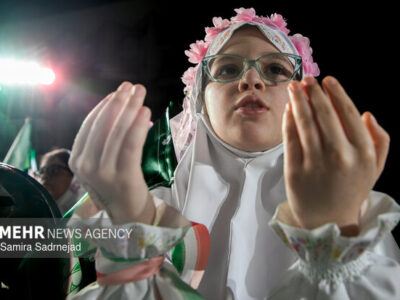 جشن تکلیف دختران آزادشهری در موج نود و یکم همدلی مردمی برگزار شد