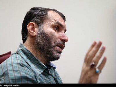 ده نمکی: همه باید متحد و گوش به فرمان رهبر باشیم