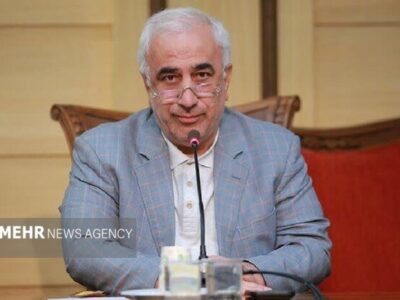 دولت حق بیمه کارگران و مالیات صنایع را برای ۶ ماه تقبل کند