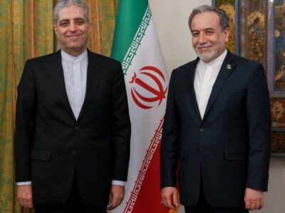 دیدار سفیر جدید ایران در ویتنام با وزیر امور خارجه