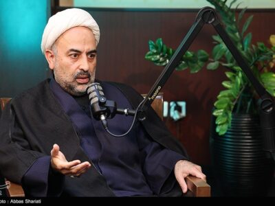 زائری: اگر سلبریتی‌ها اعتراض هم داشتند، جنگ جای سکوت نبود