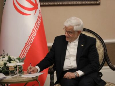 عارف: قهرمانی جوانان وزنه‌بردار، تجلی امید در برابر فشارهای دشمنان است