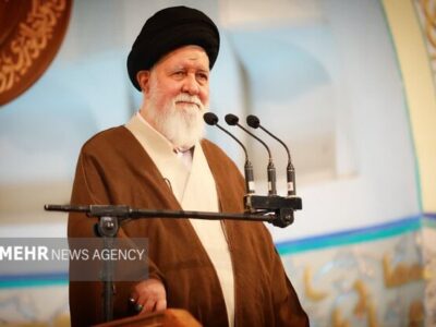علم‌الهدی: عامل اصلی پیروزی‌های ما عنایت و توجه امام زمان(عج) است