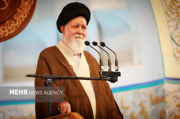 علمالهدی: عامل اصلی پیروزیهای ما عنایت و توجه امام زمان(عج) است