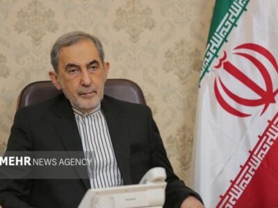 ولایتی: ملوانان آمریکا ابزار نمایش برای پیروزی ترامپ در انتخاب هستند
