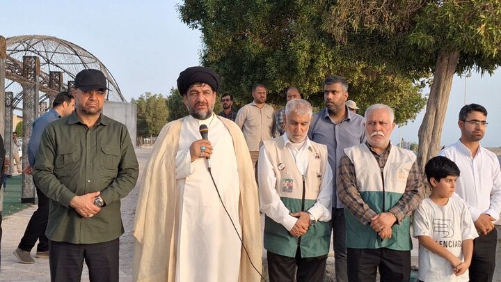 پرچم سبز علوی در ساحل خلیج فارس به اهتزاز درآمد پرچم سبز علوی در ساحل خلیج فارس به اهتزاز درآمد