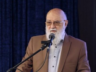 چمران: انبار نفت شهران باید جابه‌جا شود
