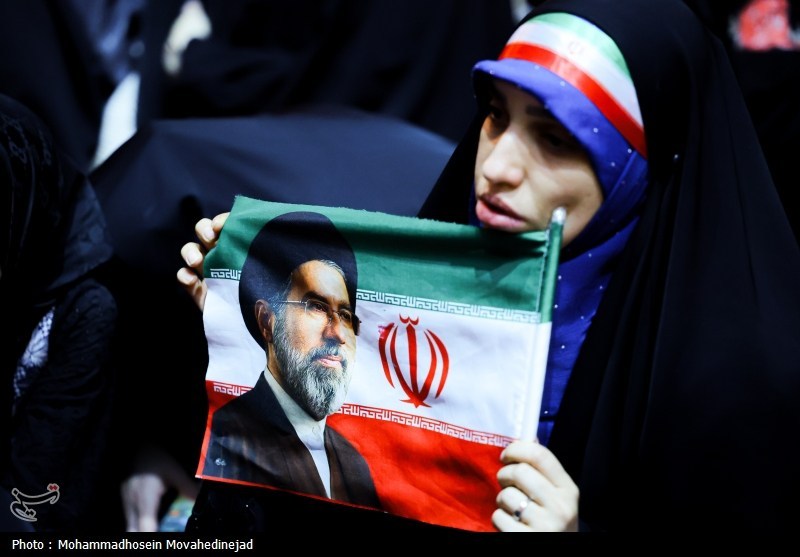 آیت‌الله سید علی خامنه‌ای , کتاب , 
