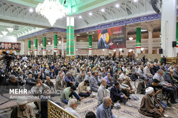 گرامیداشت سالگرد شهادت آیت‌الله رئیسی در حرم بانوی کرامت برگزار شد