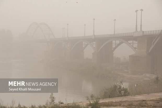 گردوخاک موقتی در راه مناطق خوزستان است