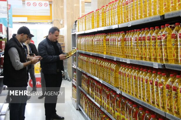 ۳۸۰ تن از کالاهای اساسی در بازار ایلام توزیع شد
