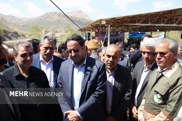۹.۷ میلیون هکتار مراتع استان سمنان تنها ۴۰ نفر محافظ دارد