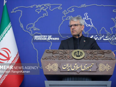 ادعاهای وزیر خارجه آمریکا نمی‌تواند دنیا را از جنایات آنها منحرف کند