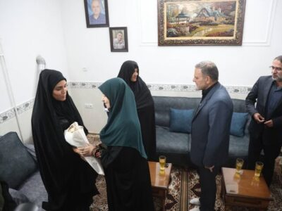 ایستادگی و صبوری خانوادههای شهدا، الگویی برای همه آحاد جامعه است