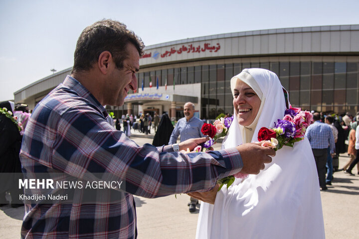 بازگشت بیش از ۲۵۰۰ زائر خانه خدا به اصفهان از ۱۸ خرداد ماه