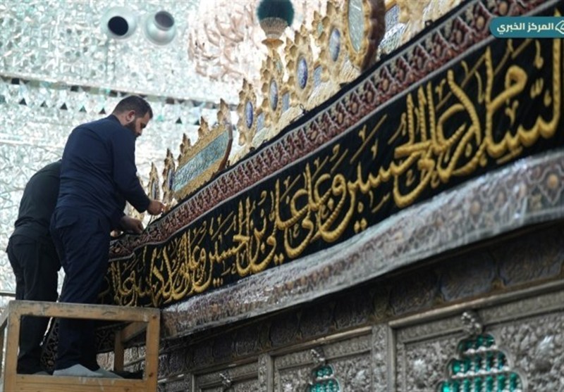ببینید|آغاز سیاه‌پوشی حرم مطهر امامین کاظمین(ع) در آستانه ماه محرم