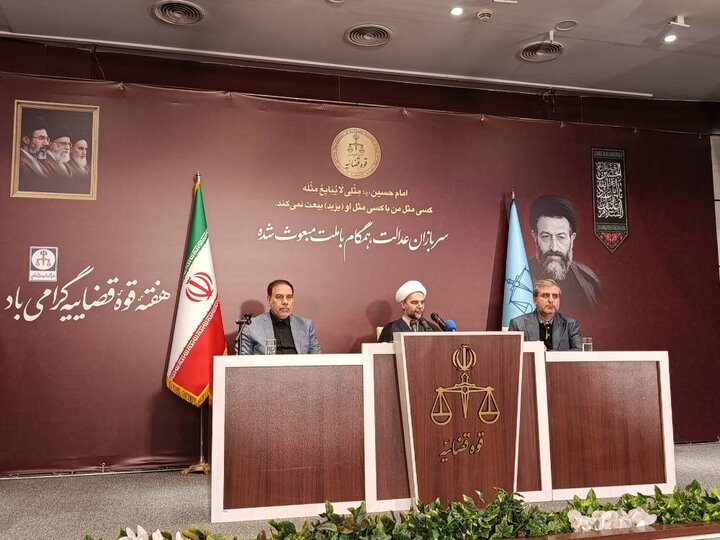 جزئیات بازگشت ۱.۸ میلیارد دلار و ۵۵۰ میلیون یورو به دولت