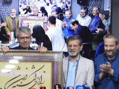 زبان فارسی وطن ماست