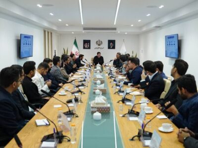 مخبر: بازسازی صنایع پس از جنگ باید فناورانه انجام شود