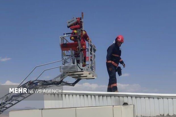 مهار حریق انبار یک بیمارستان در سمنان؛ حادثه بدون مصدوم بود