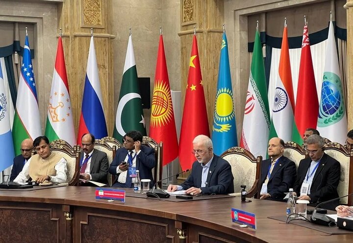 مومنی: امنیت، پیش‌شرط توسعه پایدار است
