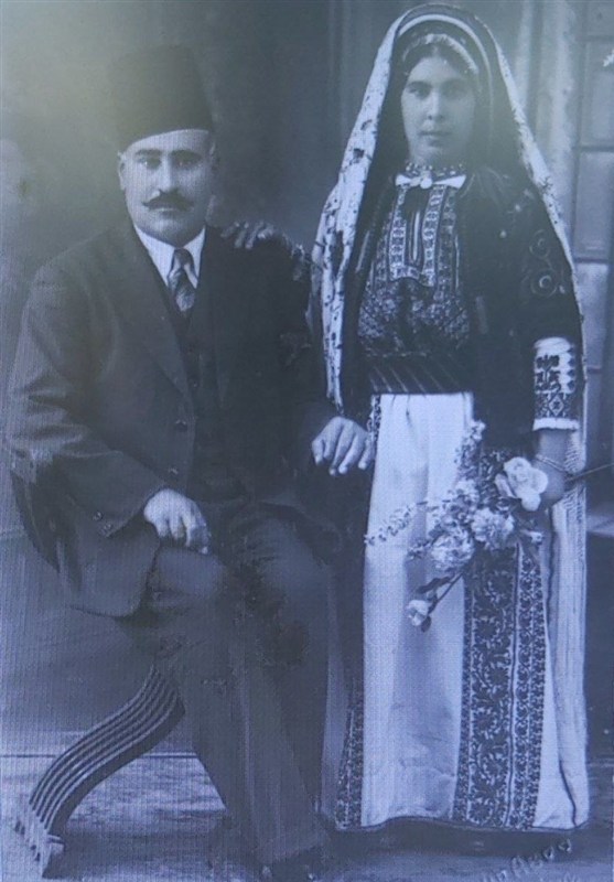 پیراهنهای سوزن دوزی شده «قطره» نام دیگر فلسطین است رژیم صهیونیستی (اسرائیل) , شهرک سازی رژیم صهیونیستی اسرائیل , اسرای فلسطینی , احتلال فلسطین عام 1948 , النازحین الفلسطینیین , کشور فلسطین , المقاومه الفلسطینیه , النکبه ,