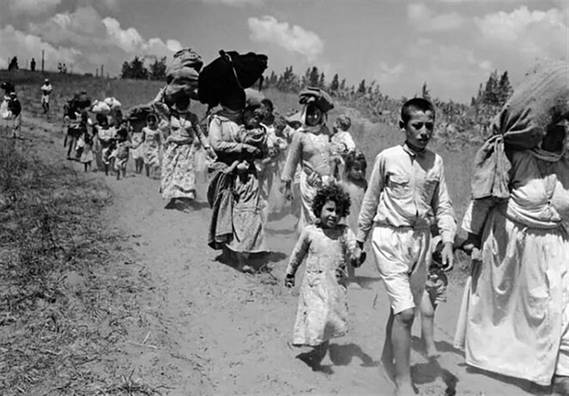 پیراهنهای سوزن دوزی شده «قطره» نام دیگر فلسطین است رژیم صهیونیستی (اسرائیل) , شهرک سازی رژیم صهیونیستی اسرائیل , اسرای فلسطینی , احتلال فلسطین عام 1948 , النازحین الفلسطینیین , کشور فلسطین , المقاومه الفلسطینیه , النکبه ,