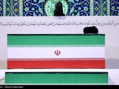 الا سیدعلی خامنهای! که اکنون در جوار بوترابی