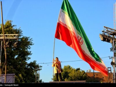خدا ذلیل کند هرکه به قلم و قدم دل این عزیزان خدا را خالی کند