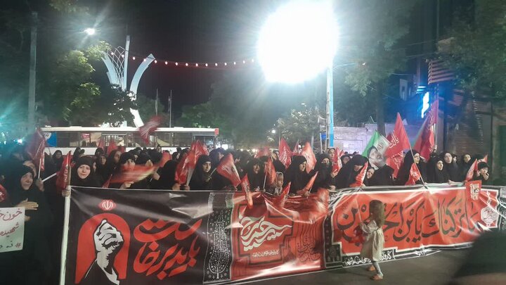 عزاداری زنجانی ها در سوگ رهبر شهید انقلاب