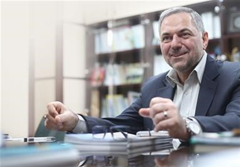 مدرسه از محور کتاب به محور برنامه درسی حرکت میکند
