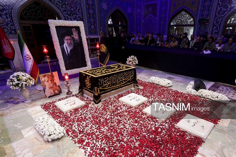 کتاب , شهید امام خامنه ای (ره) , شهید , تقریظ , محسن مومنی شریف , 