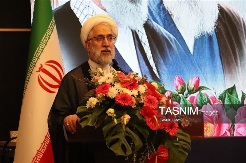 آمریکا مجسمه ظلم‌جهانی است/ امام شهید مصداق کامل عدالت‌خواهی بود