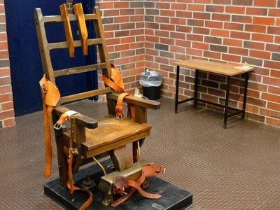 اعدام با صندلی الکتریکی؛ مجازات آمریکایی برای خیانت به وطن