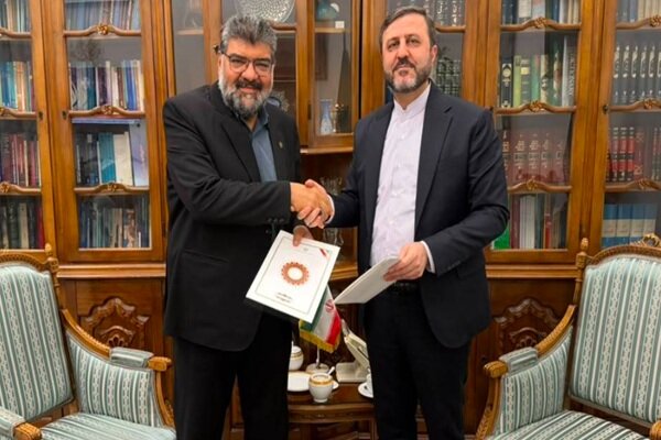 امضای تفاهم نامه همکاری حقوقی بین وزارت خارجه و مرکز وکلای قوه قضاییه