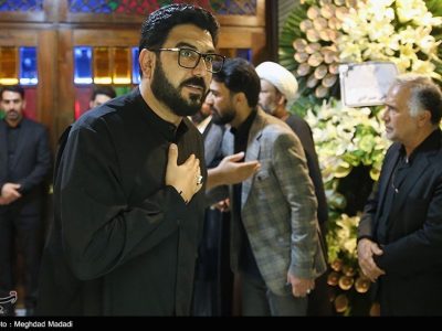 ببینید|آرزوی شاعر انقلاب برای رو شدن دست وطن فروشان