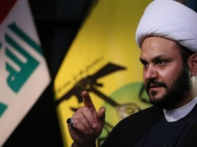 شیخ اکرم الکعبی وقتی می‌خواهد نماز بخواند+عکس
